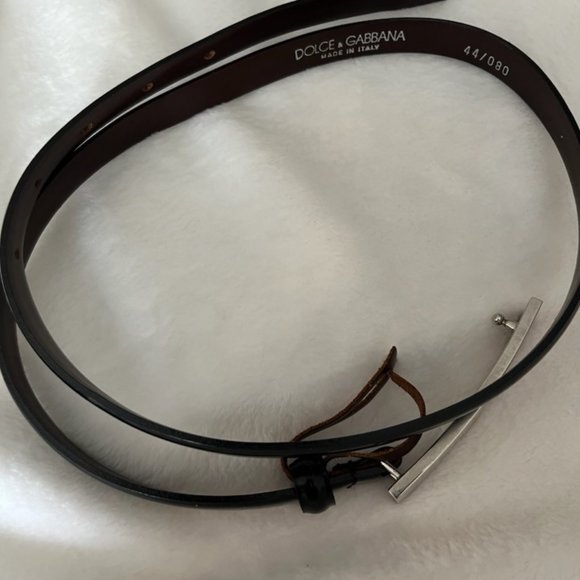 Dolce & Gabbana-Skinny Black Leather Logo Belt with Silver Buckle Size L/44 main image 4